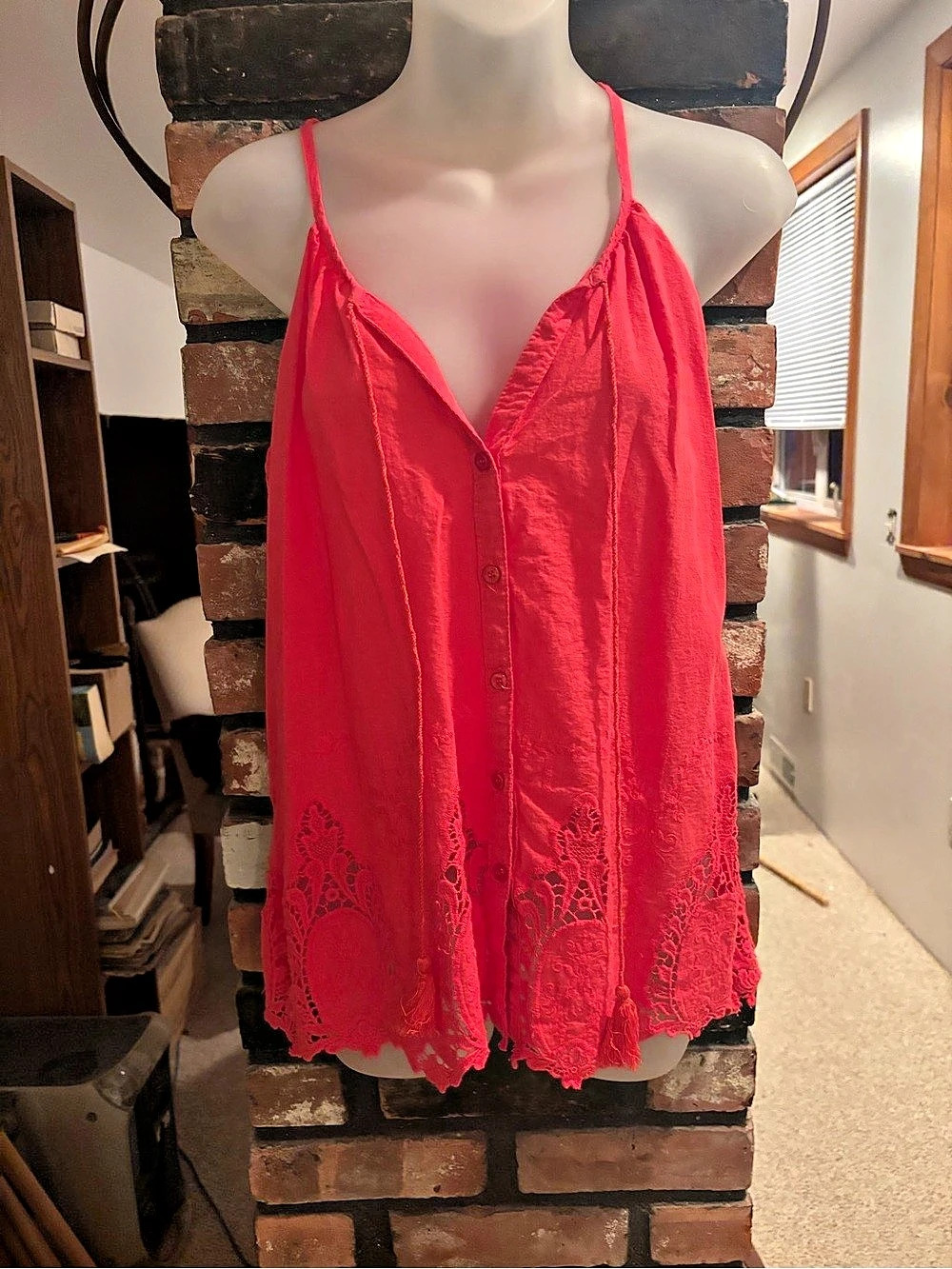 Solitaire Lace Hem Camisole in Pink Size Medium